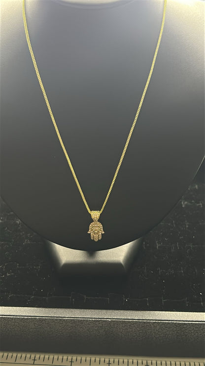 ✨ Cadena Estilo Franco 10K con Dije de Mano de Hade – 2 mm | 22”