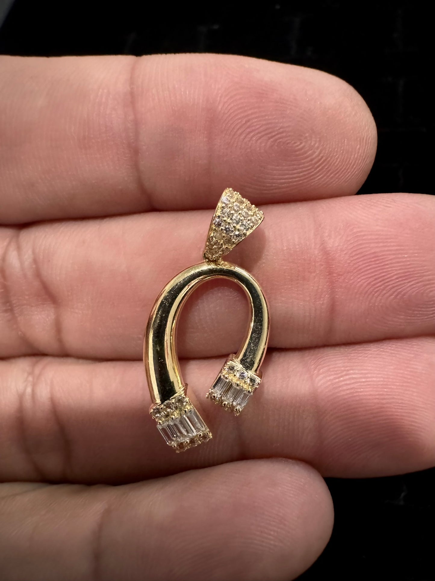 Colgante Herradura 'Lucky Iced' - Oro 14K